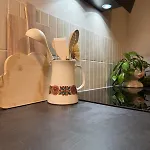 Apartment Central! Cozy!