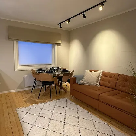 Central! Cozy! Apartment